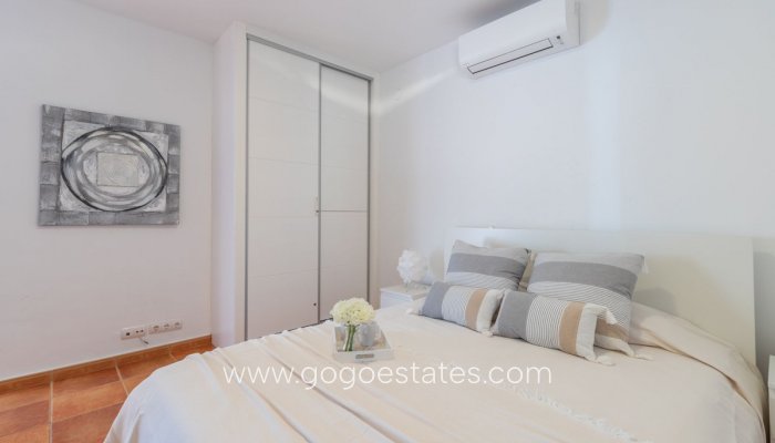 Te koop - Huis - Vrijstaande Villa - Teulada - Moraira