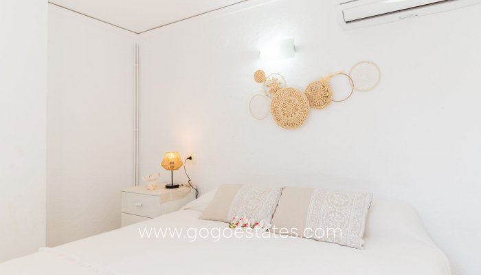 Te koop - Huis - Vrijstaande Villa - Teulada - Moraira