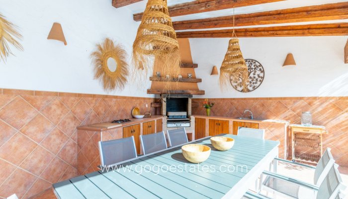 Te koop - Huis - Vrijstaande Villa - Teulada - Moraira