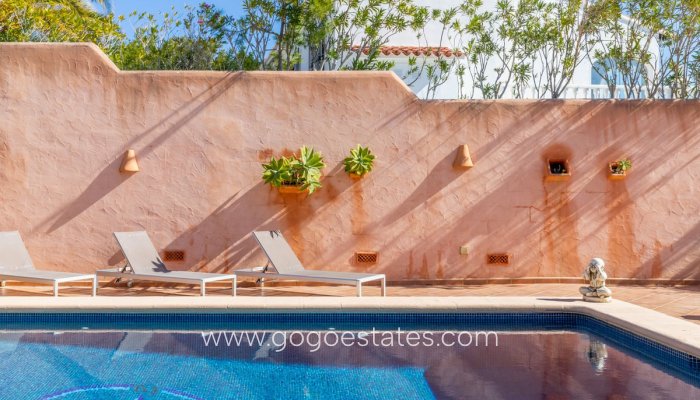 Te koop - Huis - Vrijstaande Villa - Teulada - Moraira