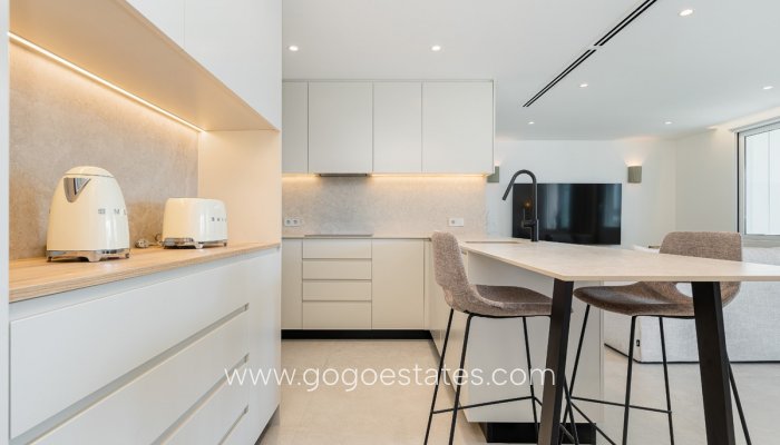 Te koop - Appartement - Penthouse Duplex - Torrevieja - Torrevieja Centro