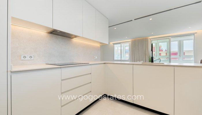 Te koop - Appartement - Penthouse Duplex - Torrevieja - Torrevieja Centro