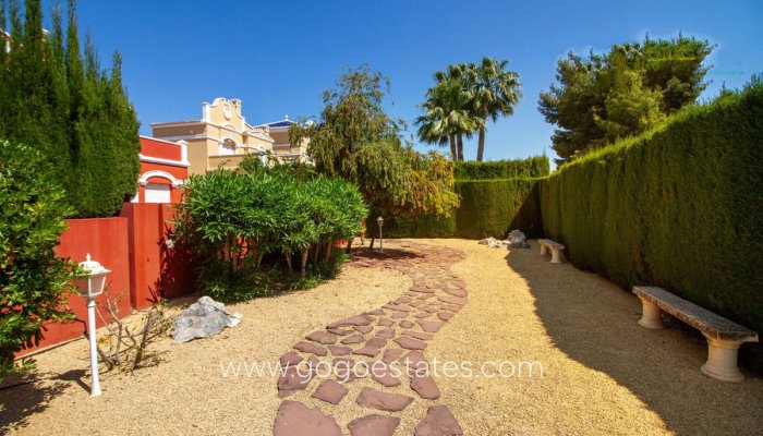 Te koop - Huis - Vrijstaande Villa - Calpe - Calpe Centro