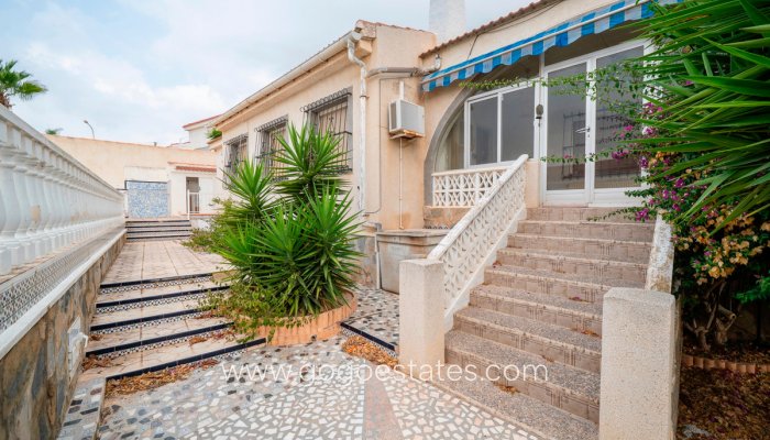 Te koop - Huis - Vrijstaande Villa - Rojales - Ciudad Quesada