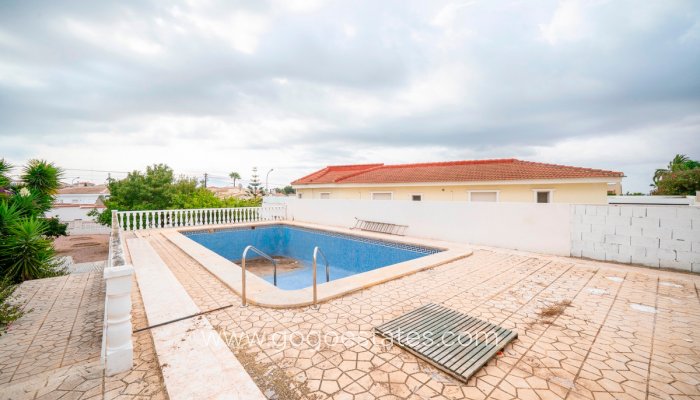 Te koop - Huis - Vrijstaande Villa - Rojales - Ciudad Quesada