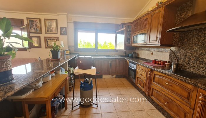 Te koop - Huis - Vrijstaande Villa - Petrel - Petrer