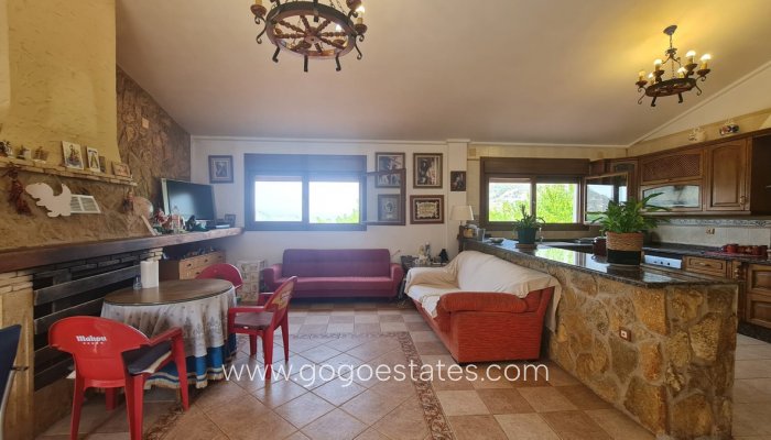 Te koop - Huis - Vrijstaande Villa - Petrel - Petrer