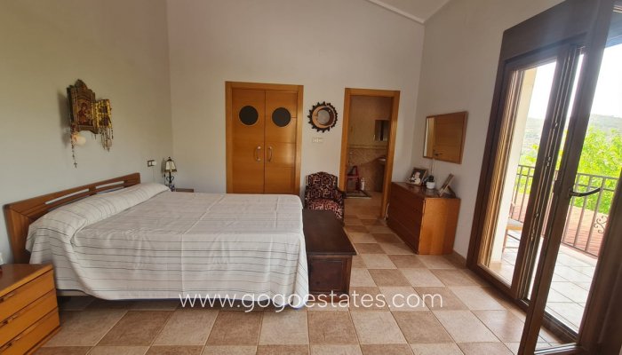 Te koop - Huis - Vrijstaande Villa - Petrel - Petrer