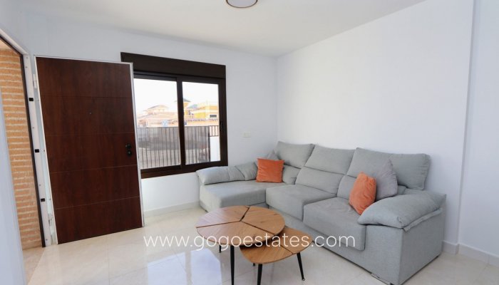 Te koop - Huis - Vrijstaande Villa - Orihuela - Villamartin