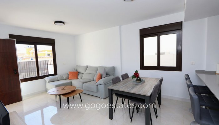 Te koop - Huis - Vrijstaande Villa - Orihuela - Villamartin