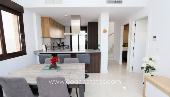 Te koop - Huis - Vrijstaande Villa - Orihuela - Villamartin