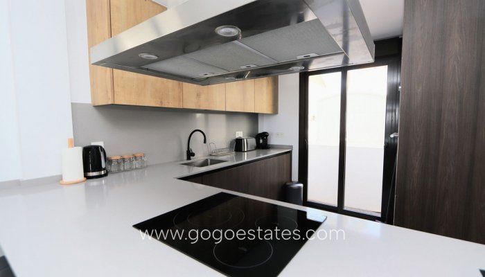 Te koop - Huis - Vrijstaande Villa - Orihuela - Villamartin