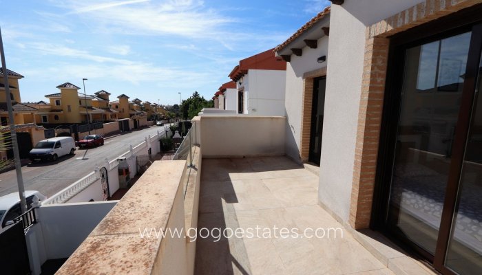 Te koop - Huis - Vrijstaande Villa - Orihuela - Villamartin