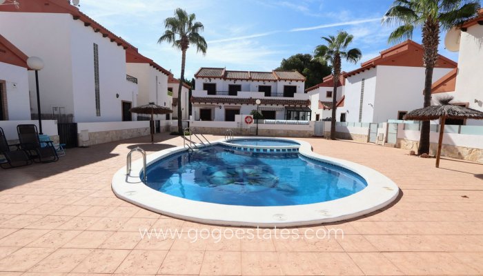 Te koop - Huis - Vrijstaande Villa - Orihuela - Villamartin
