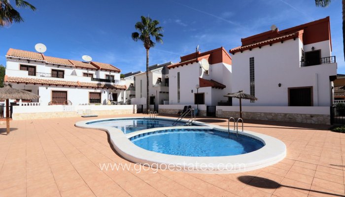 Te koop - Huis - Vrijstaande Villa - Orihuela - Villamartin