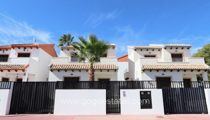 Te koop - Huis - Vrijstaande Villa - Orihuela - Villamartin