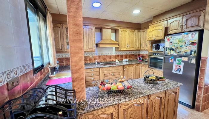 Te koop - Huis - Stadswoning - Pinoso - Pinoso Centro