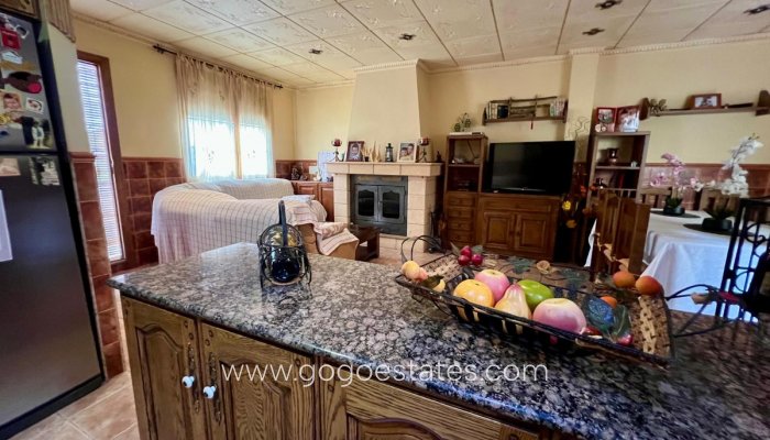 Te koop - Huis - Stadswoning - Pinoso - Pinoso Centro