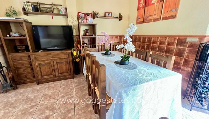 Te koop - Huis - Stadswoning - Pinoso - Pinoso Centro