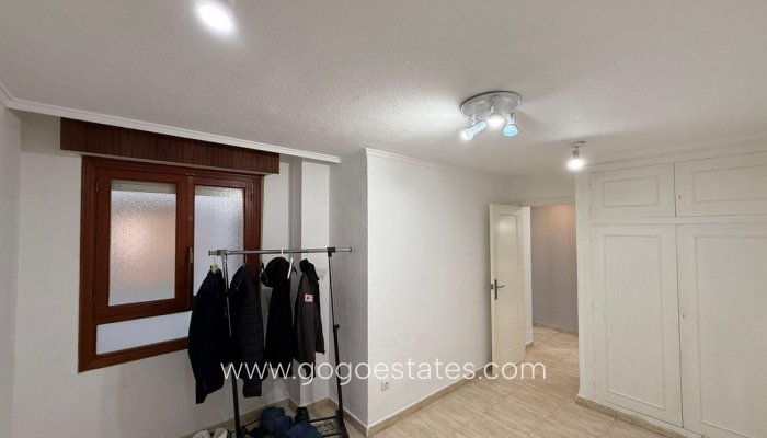 Te koop - Appartement - Appartement op de middelste verdieping - Torrevieja - Torrevieja Centro