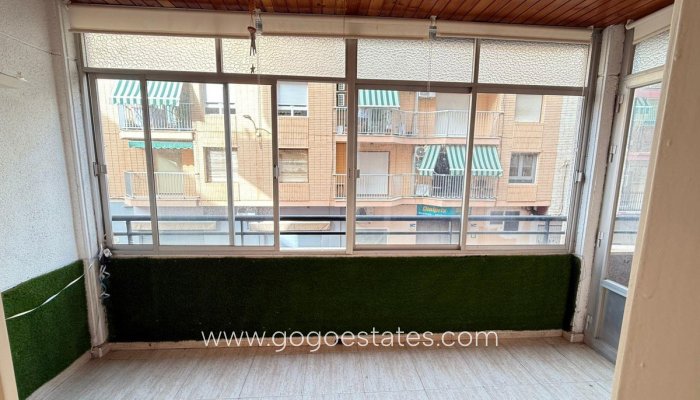 Te koop - Appartement - Appartement op de middelste verdieping - Torrevieja - Torrevieja Centro