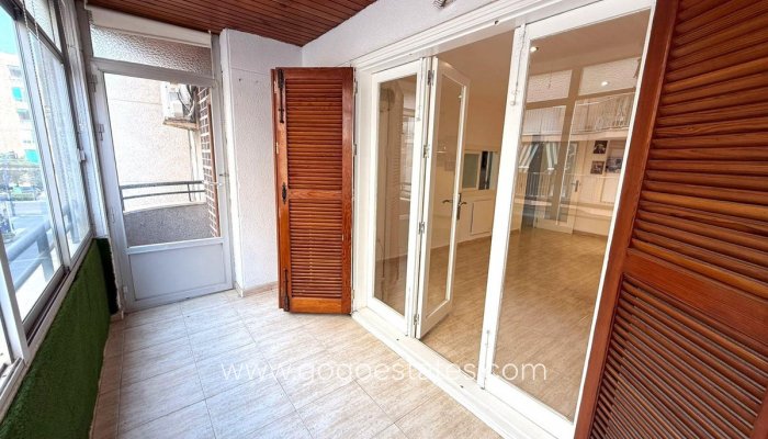 Te koop - Appartement - Appartement op de middelste verdieping - Torrevieja - Torrevieja Centro