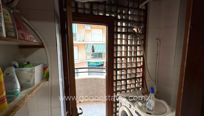 Te koop - Appartement - Appartement op de middelste verdieping - Torrevieja - Torrevieja Centro