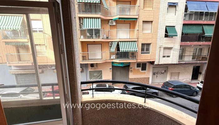 Te koop - Appartement - Appartement op de middelste verdieping - Torrevieja - Torrevieja Centro