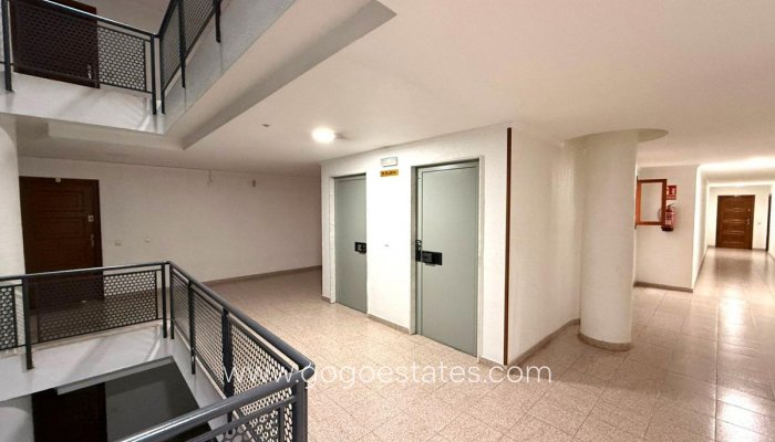 Te koop - Appartement - Appartement op de middelste verdieping - Torrevieja - Torrevieja Centro