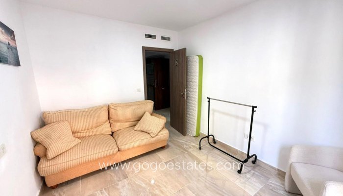 Te koop - Appartement - Appartement op de middelste verdieping - Torrevieja - Torrevieja Centro