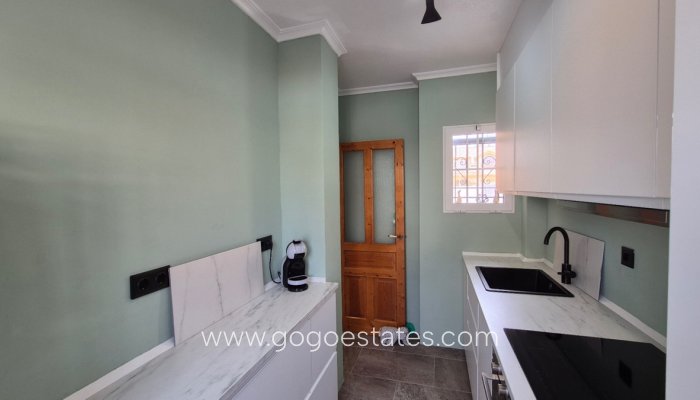 Te koop - Huis - Vrijstaande Villa - Orihuela - Orihuela Centro