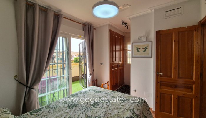 Te koop - Huis - Vrijstaande Villa - Orihuela - Orihuela Centro