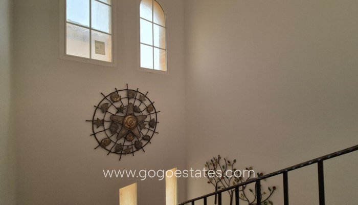 Te koop - Huis - Vrijstaande Villa - Orihuela - Orihuela Centro