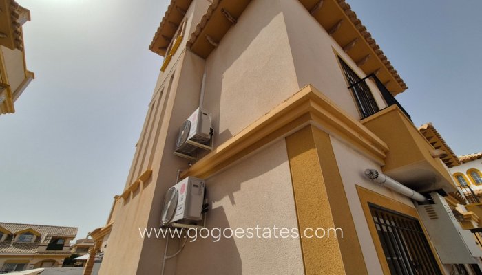 Te koop - Huis - Vrijstaande Villa - Orihuela - Orihuela Centro