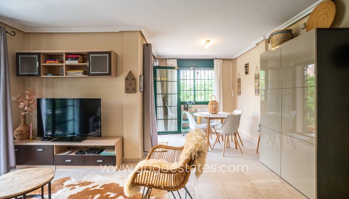 Te koop - Huis - Vrijstaande Villa - Torrevieja - Torrevieja Centro