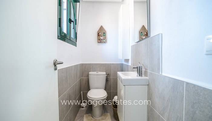 Te koop - Huis - Vrijstaande Villa - Torrevieja - Torrevieja Centro