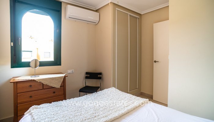 Te koop - Huis - Vrijstaande Villa - Torrevieja - Torrevieja Centro