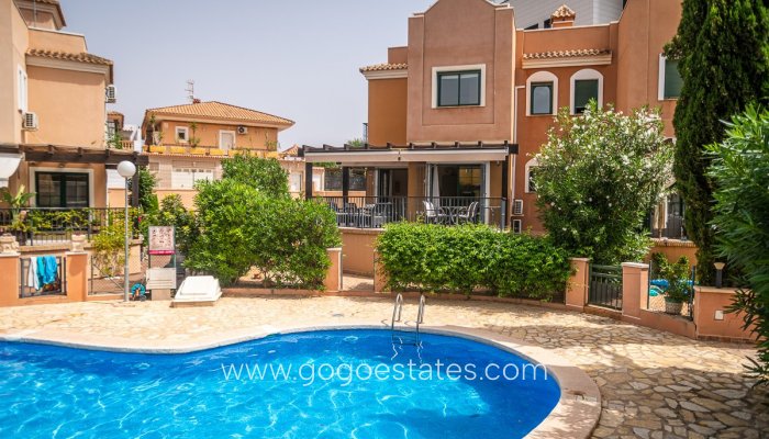 Te koop - Huis - Vrijstaande Villa - Torrevieja - Torrevieja Centro