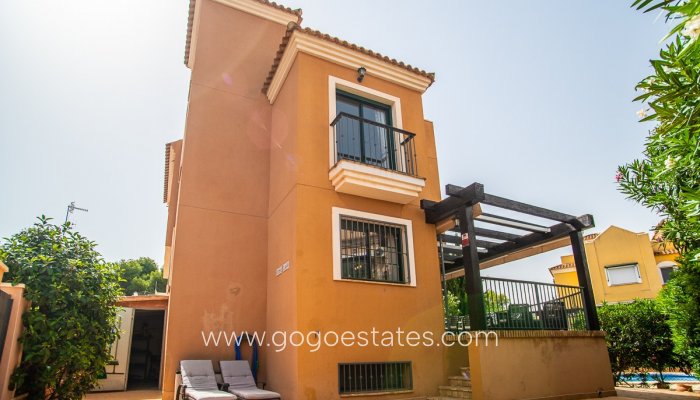 Te koop - Huis - Vrijstaande Villa - Torrevieja - Torrevieja Centro