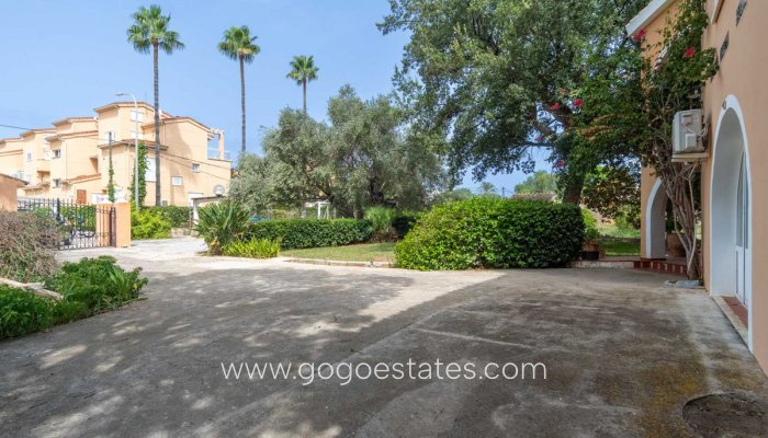 Te koop - Huis - Vrijstaande Villa - Dénia - Denia Centro