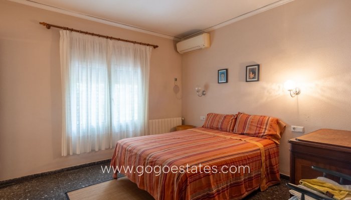 Te koop - Huis - Vrijstaande Villa - Dénia - Denia Centro