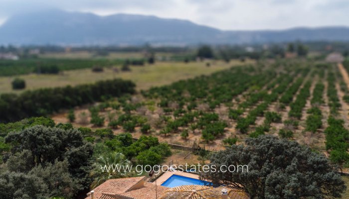 Te koop - Huis - Vrijstaande Villa - Dénia - Denia Centro