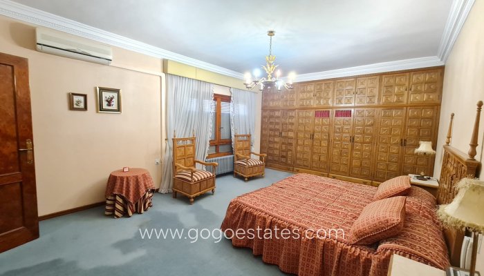 Te koop - Huis - Stadswoning - Elda - Elda Centro