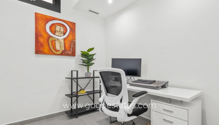 Te koop - Huis - Vrijstaande Villa - Algorfa - Algorfa Centro