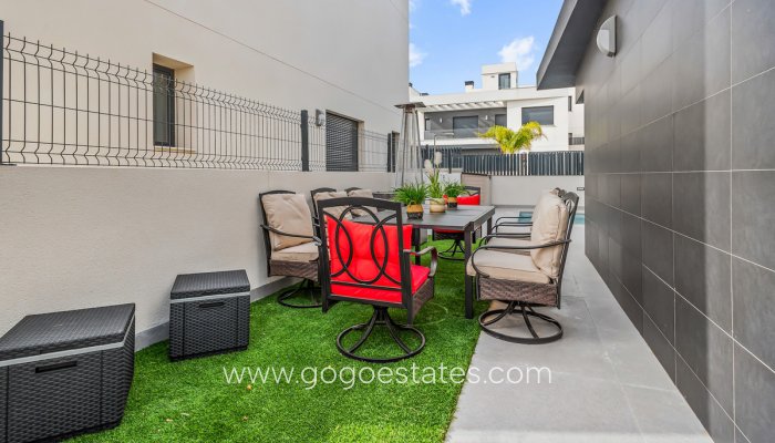 Te koop - Huis - Vrijstaande Villa - Algorfa - Algorfa Centro