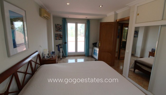 Te koop - Huis - Vrijstaande Villa - Elche - Valverde