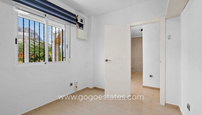 Te koop - Huis - Vrijstaande Villa - Polop - Polop Centro