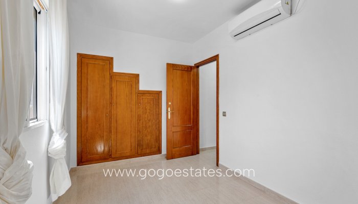 Te koop - Huis - Vrijstaande Villa - Polop - Polop Centro