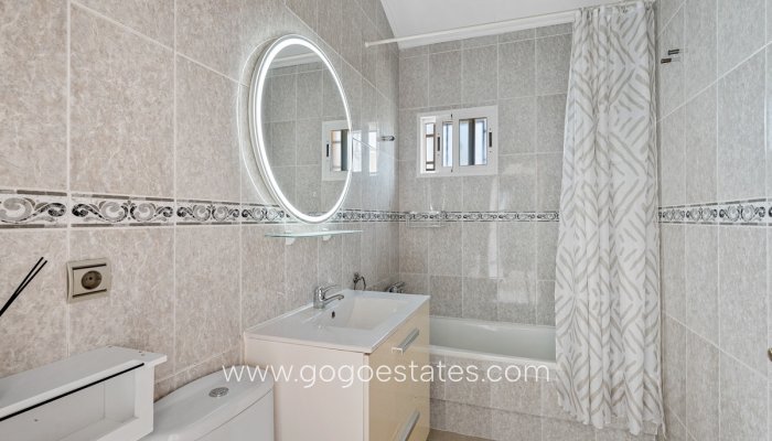 Te koop - Huis - Vrijstaande Villa - Polop - Polop Centro