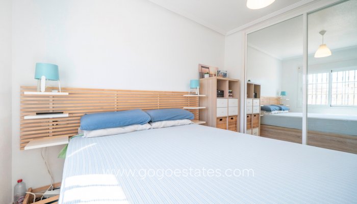 Te koop - Huis - Stadswoning - Guardamar del Segura - Guardamar del Segura Centro